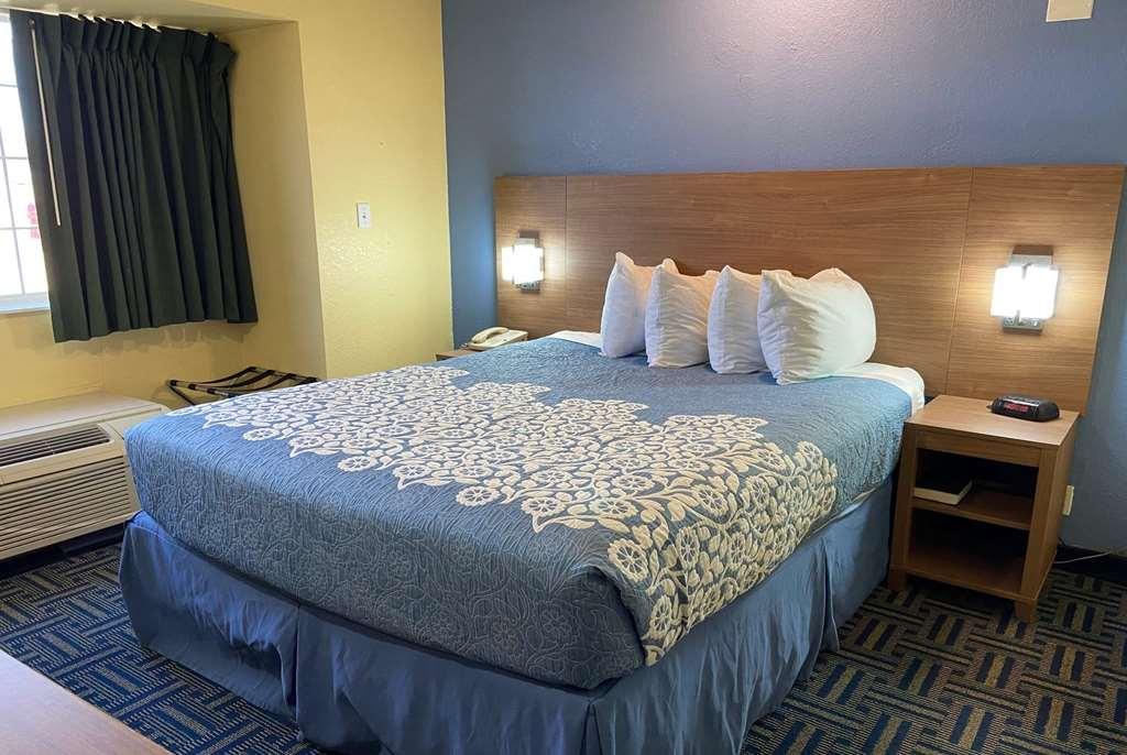 Days Inn Pryor Creek Cameră foto